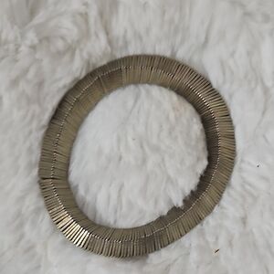 Chic Gold Stretch Bracelet